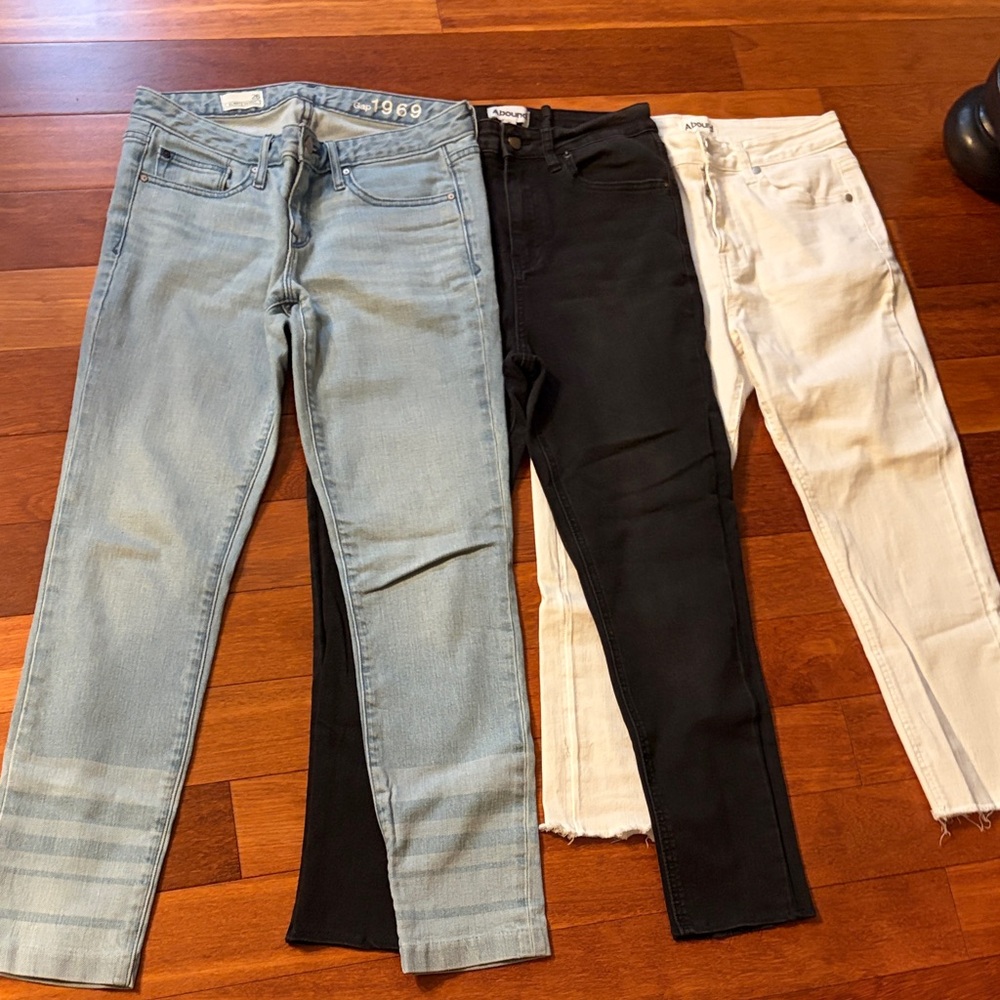 GAP Women's Skinny Jeans - Light Blue, Black, and White